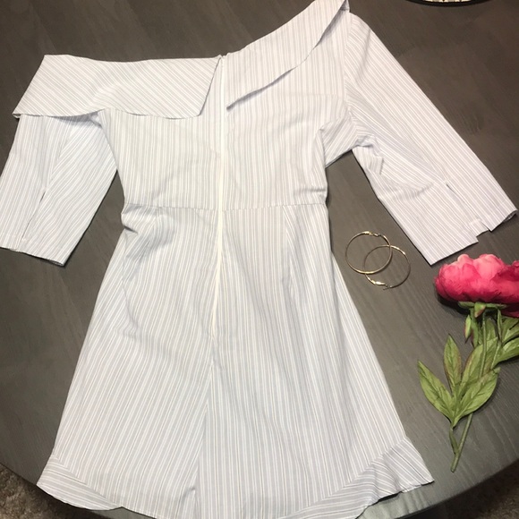 Off the shoulder romper - Picture 4 of 5